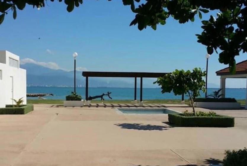 Bayfront Villa & Apartment Portmore Exterior foto