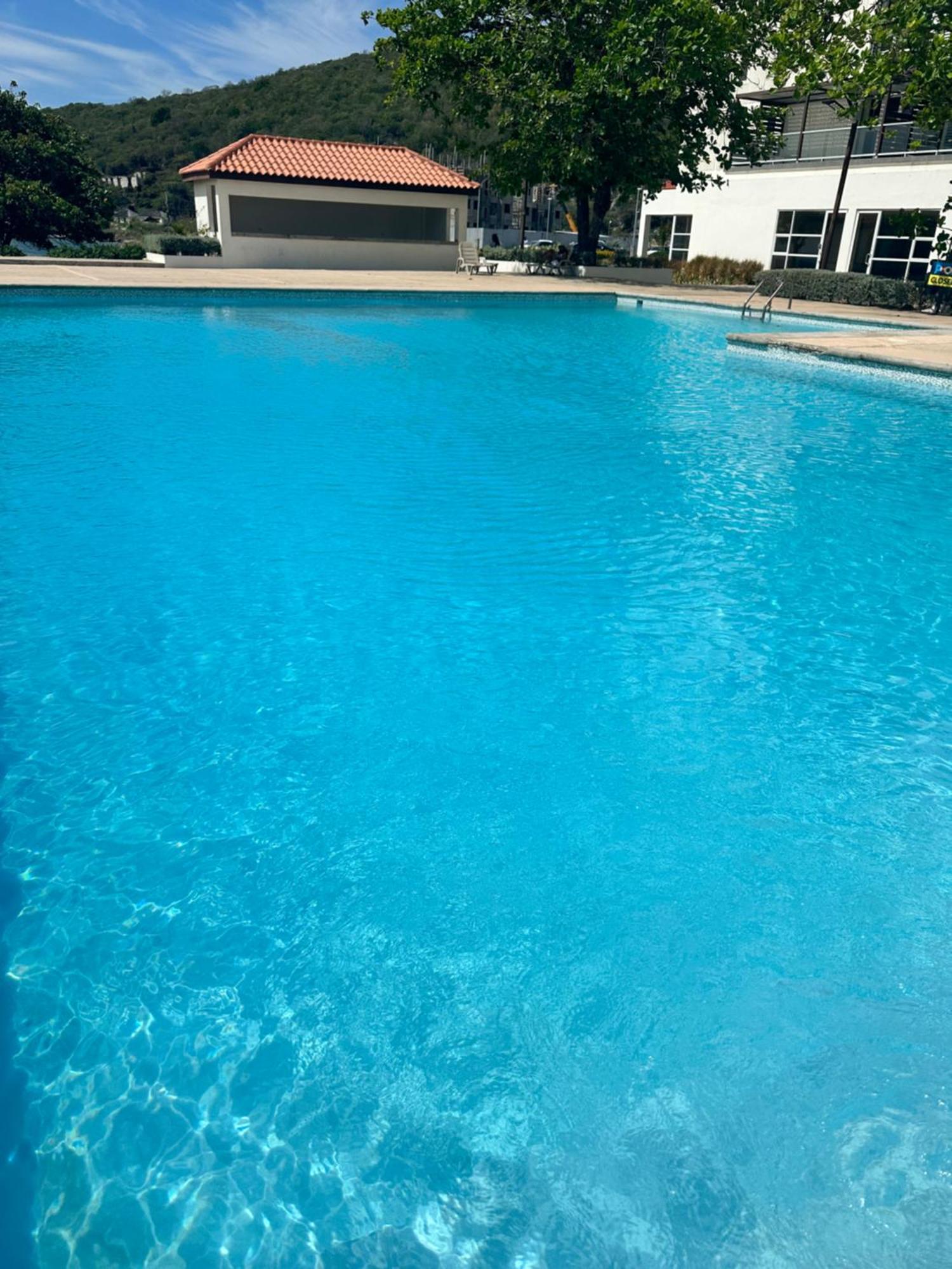 Bayfront Villa & Apartment Portmore Exterior foto