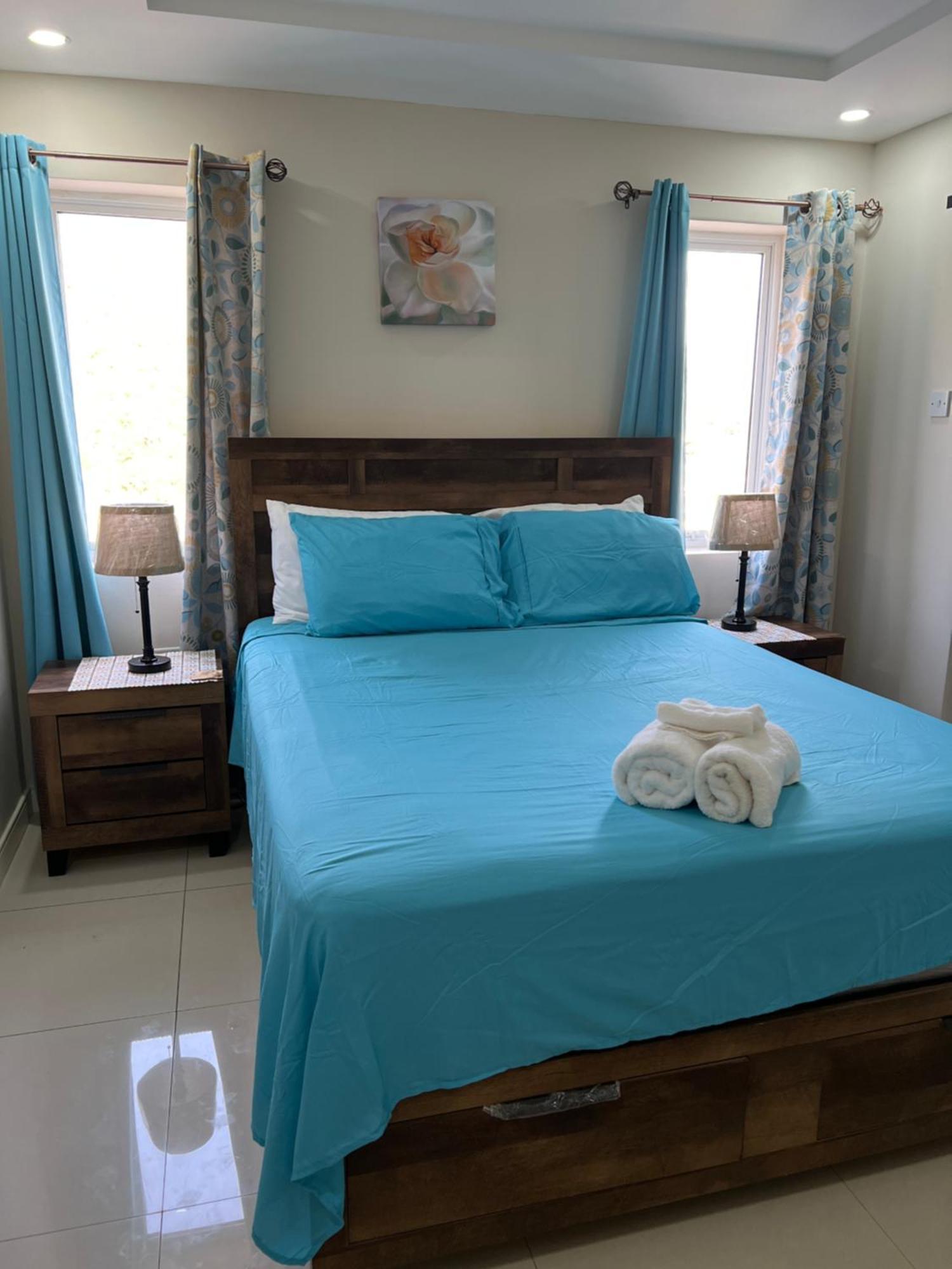 Bayfront Villa & Apartment Portmore Exterior foto